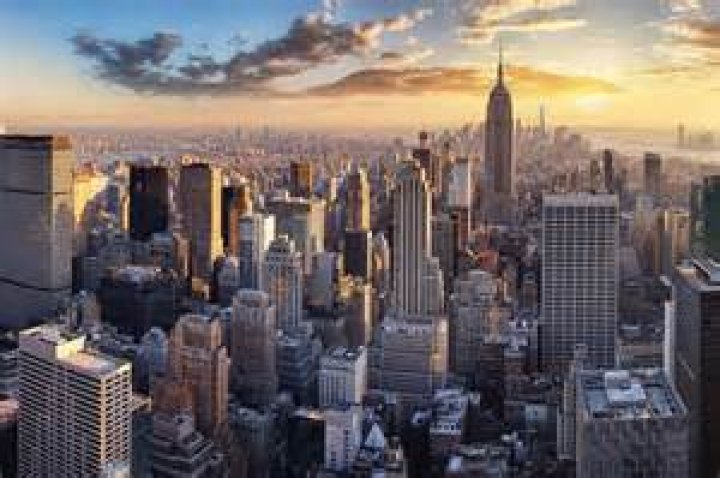Are big cities lonely?
