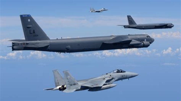 Does Air Force fight on the ground?