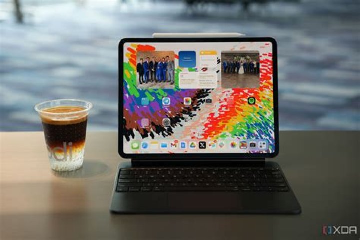 How do you get cards on iPad pro?