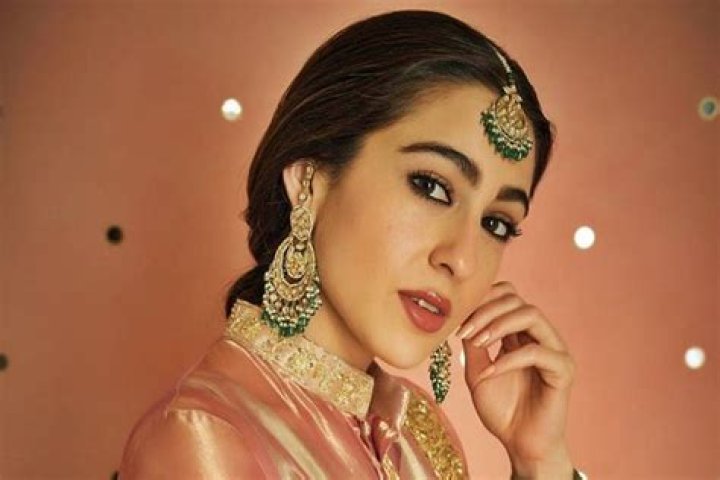 How rich is Sara Ali Khan?