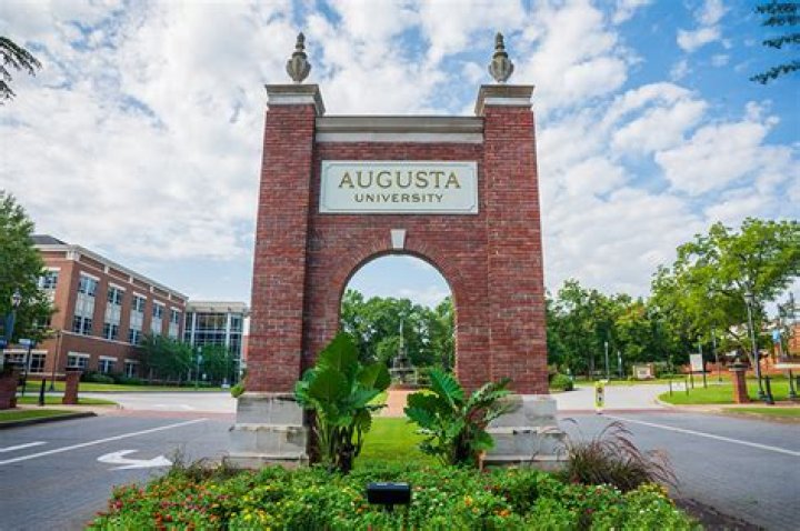 Is Peyton a member of Augusta?