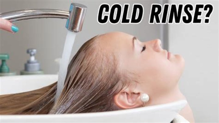 Should I wash my hair with cold water or hot water?