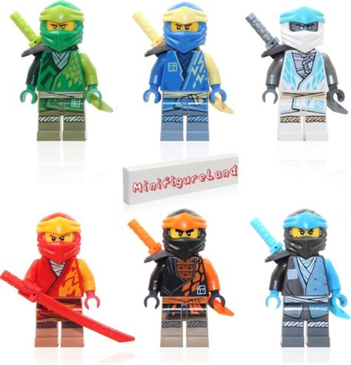 What color ninja is Nya in Ninjago?