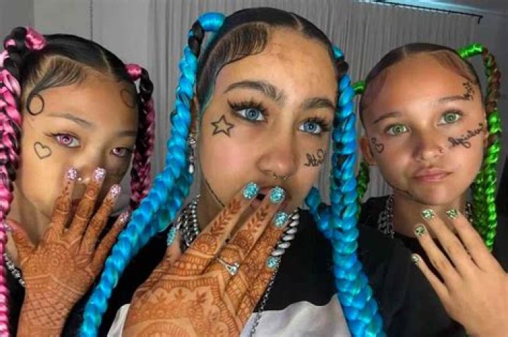 Who does North West hair?