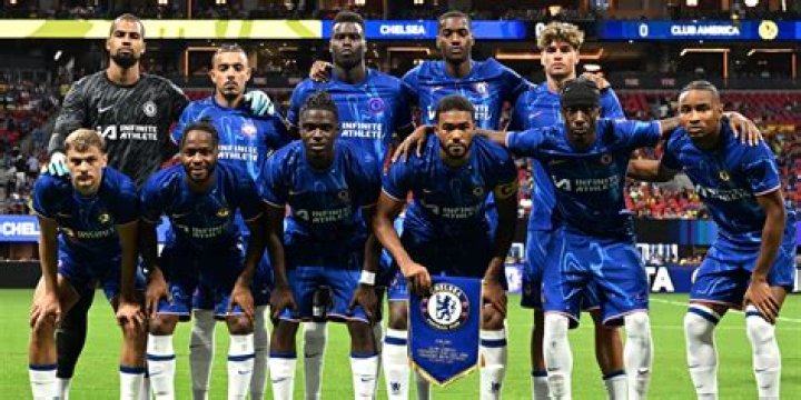 Who is the 4th seat of 11 squad?