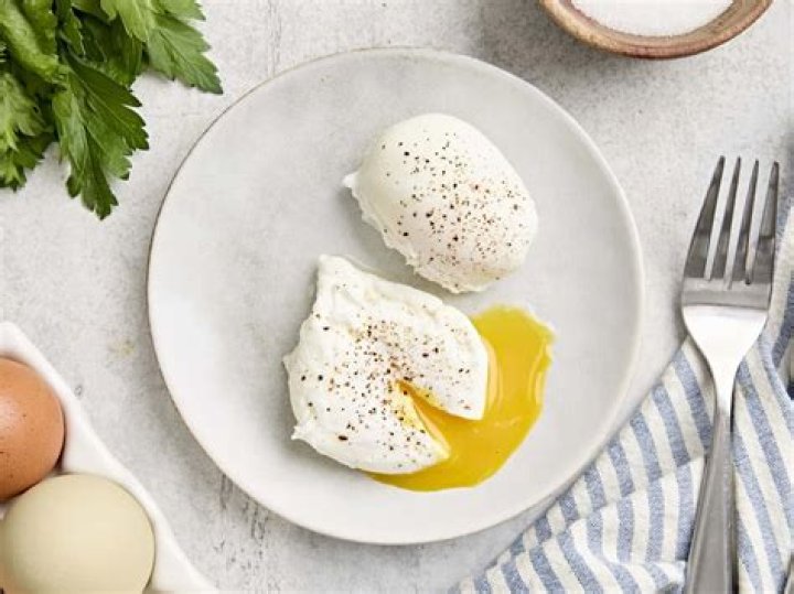 Why do my poached eggs foam?